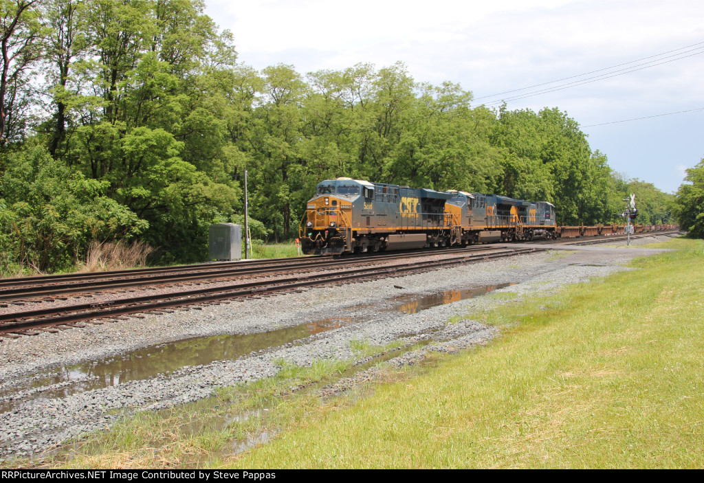 CSX 5208 with a train coming through Westfield New York